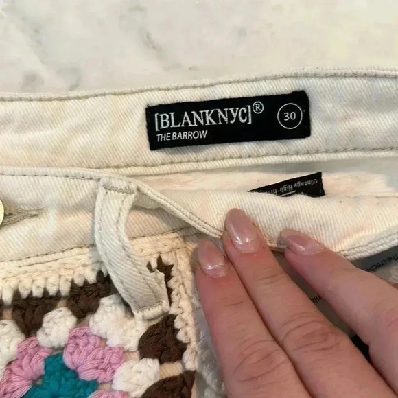 NWT BLANK NYC THE BARROW CROCHET DENIM SHORTS - Picture 3 of 5